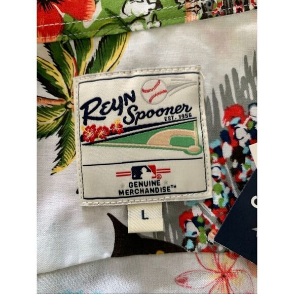 Reyn Spooner Official Men's San Diego Padres White Scenic Logo Button-Up Shirt S - Picture 6 of 10